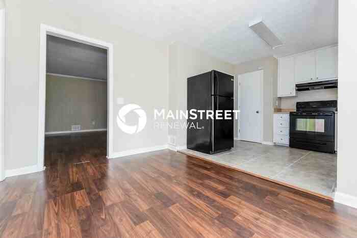 2697 Heritage Ln - Photo 4 of 15