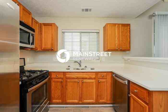 688 Windcroft Cir Nw - Photo 7 of 17