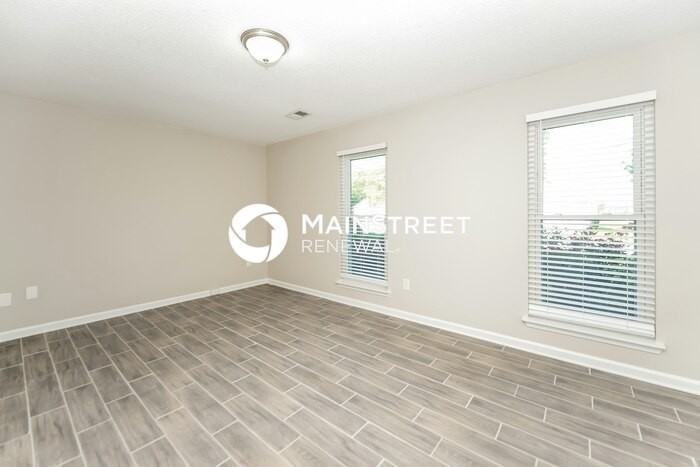 141 The Esplanade Way Sw - Photo 7 of 17