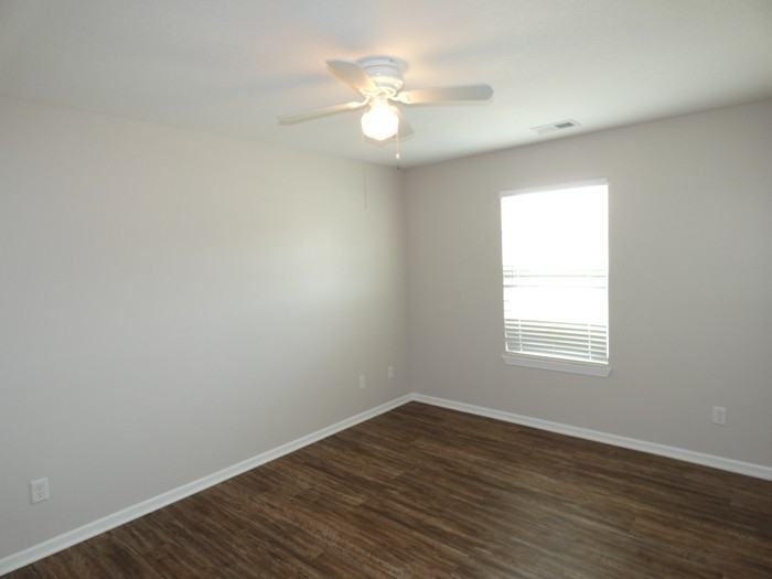 3612 Northeast 72nd Street - Photo 7 of 21