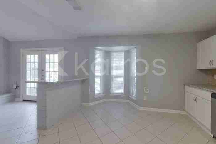 4535 Sloangate Dr - Photo 6 of 20