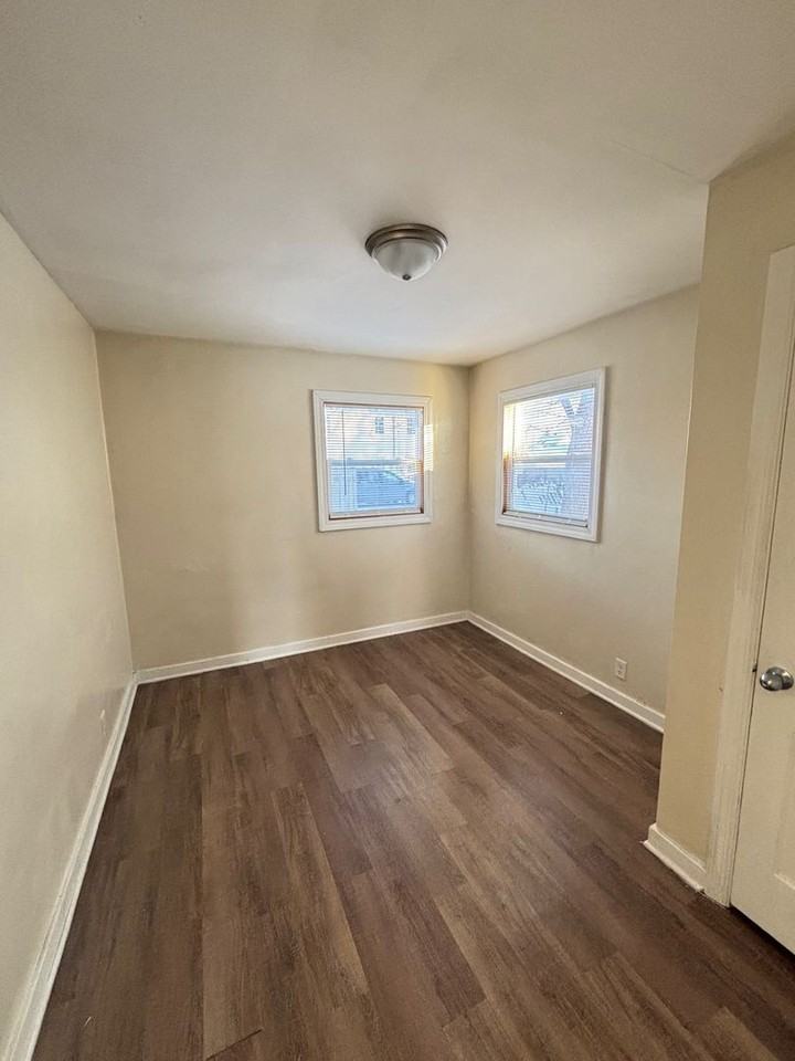 425 E Campbell Ave - Photo 4 of 7