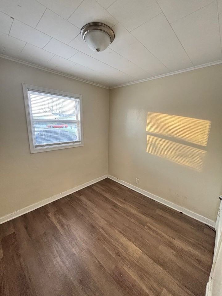 425 E Campbell Ave - Photo 6 of 7