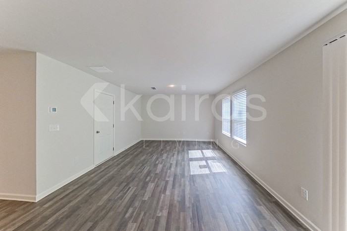 1600 Forsyth St - Photo 7 of 27