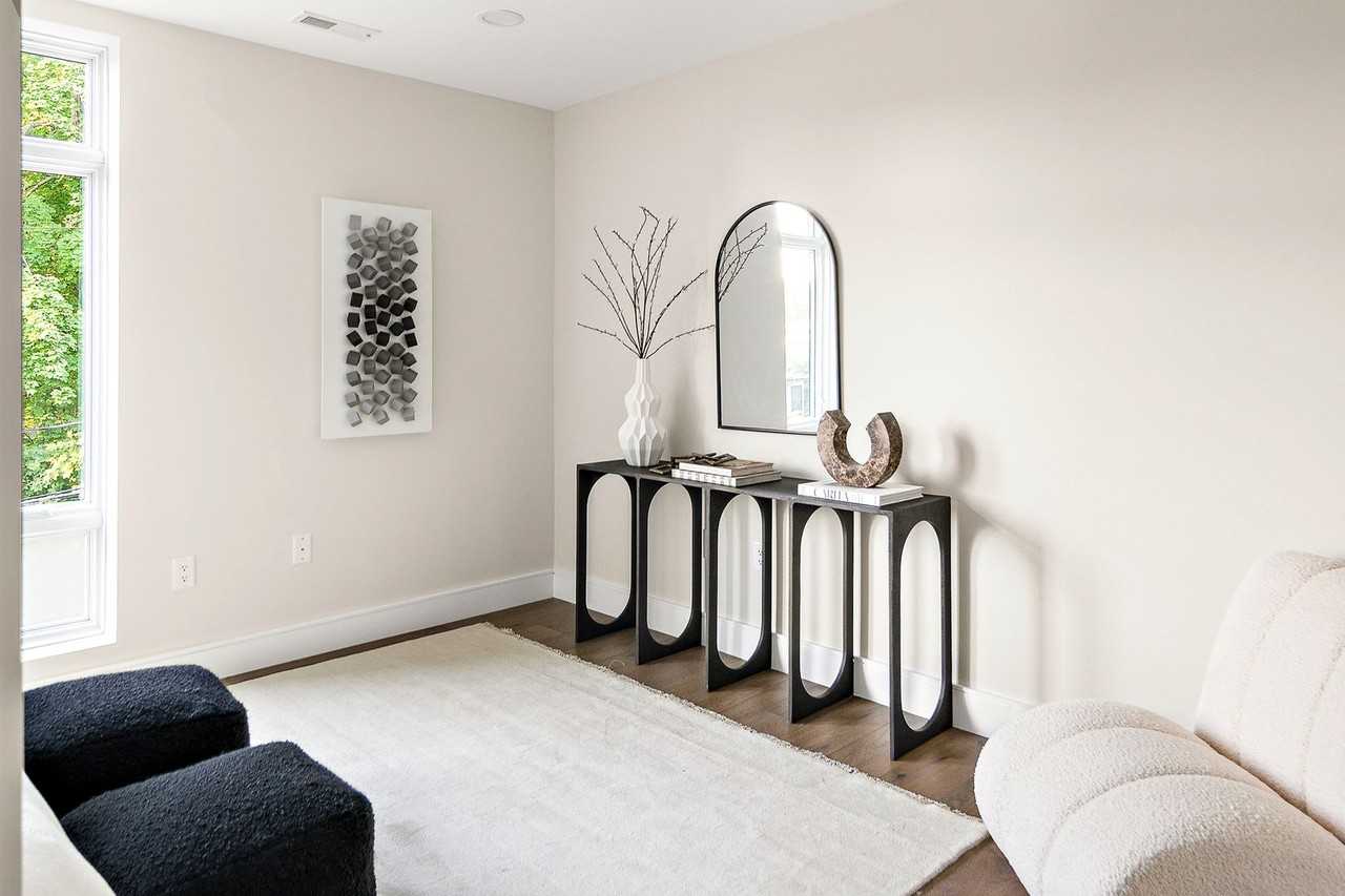 20 Kinmonth Rd - Photo 7 of 29