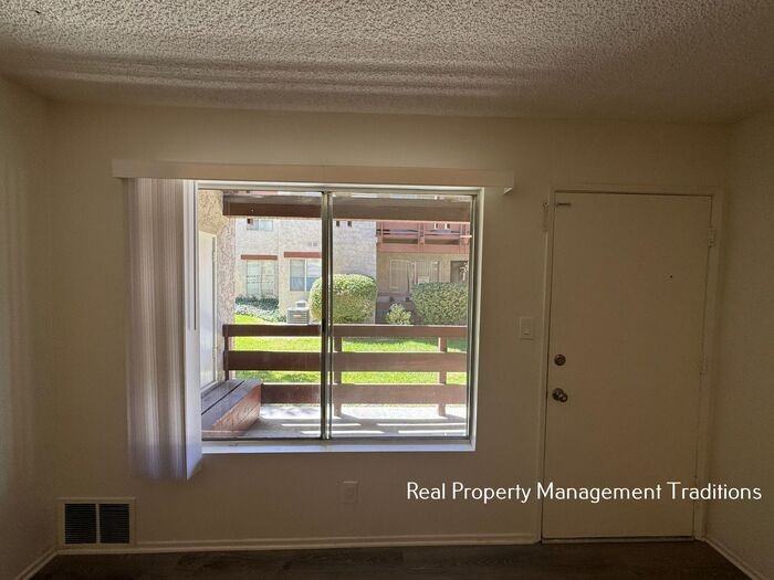 2040 W Avenue J #13-21 - Photo 5 of 16