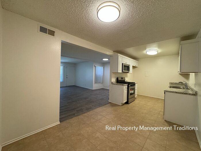 2040 W Avenue J #13-21 - Photo 7 of 16