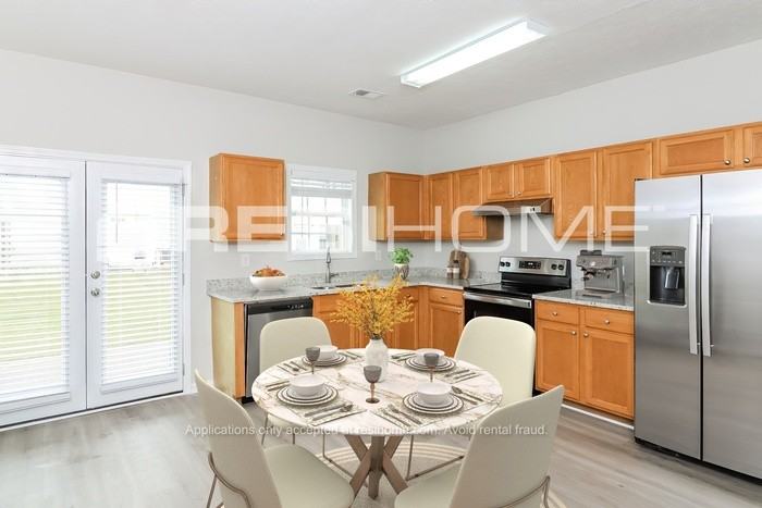 310 Kayla Ct - Photo 2 of 13