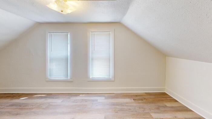 519 N 19th St - Photo 3 of 12