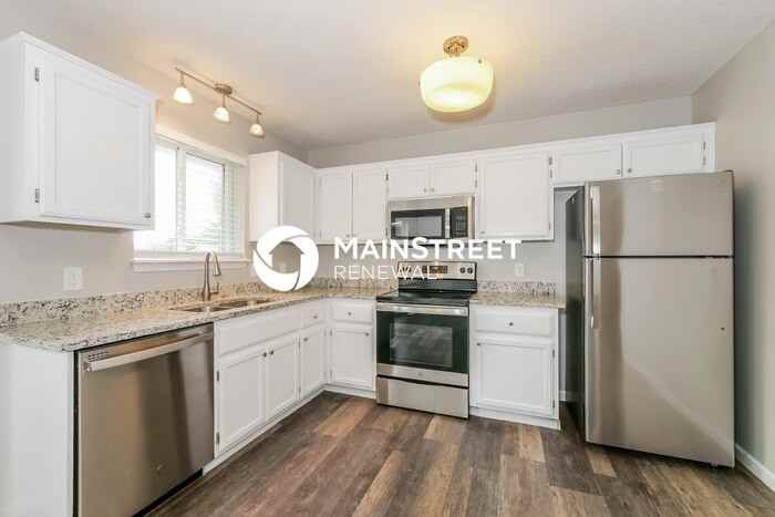 1312 Stonecrest Dr - Photo 6 of 17