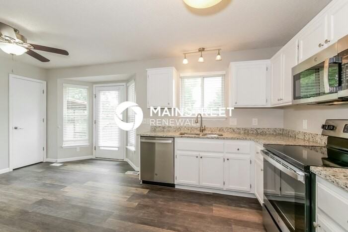 1312 Stonecrest Dr - Photo 7 of 17