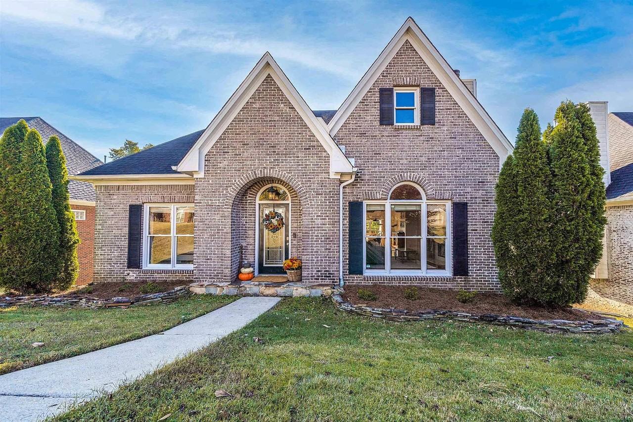 1565 Bent River Circle #NA - Photo 3 of 38