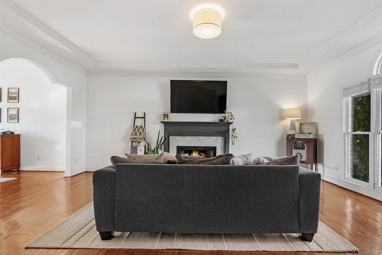 1565 Bent River Circle #NA - Photo 7 of 38