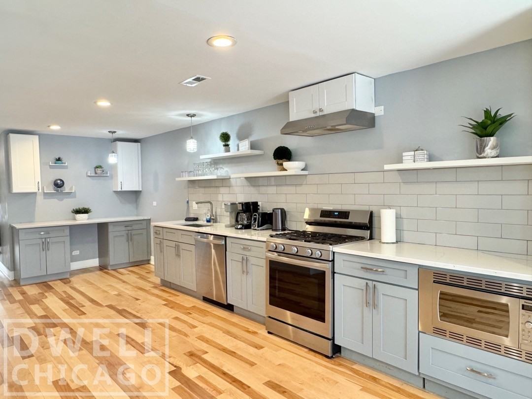 2550 W Thomas St #NA - Photo 5 of 30