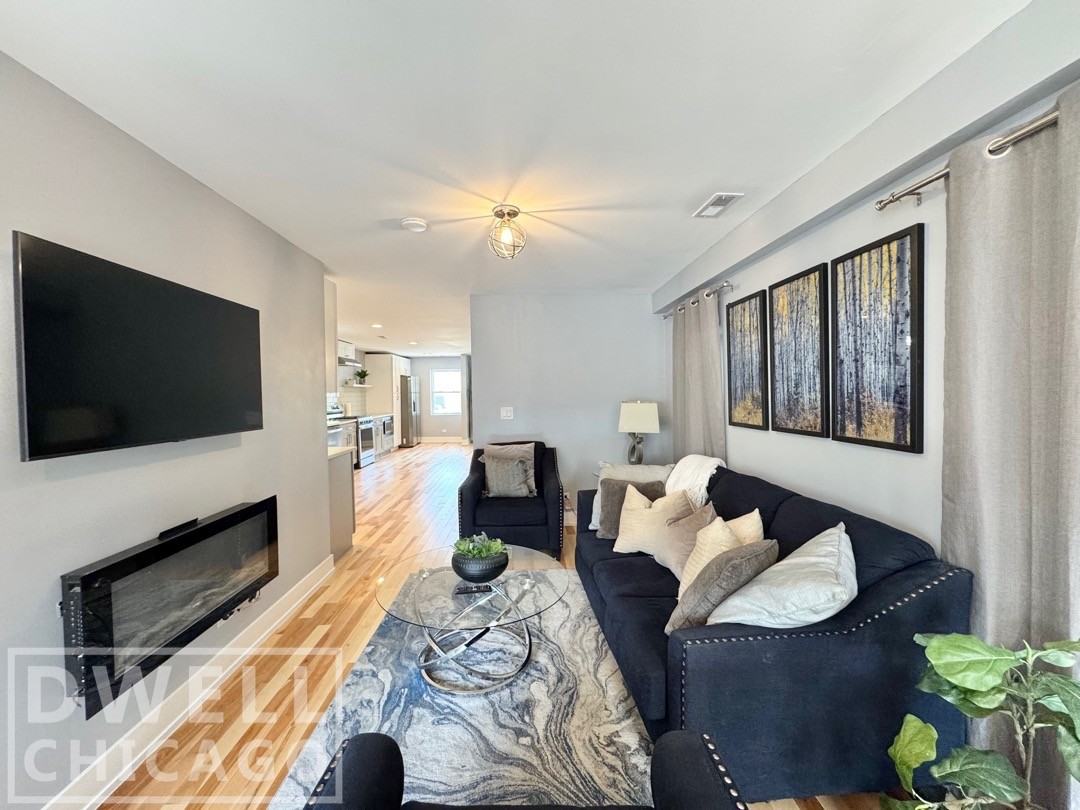 2550 W Thomas St #NA - Photo 6 of 30