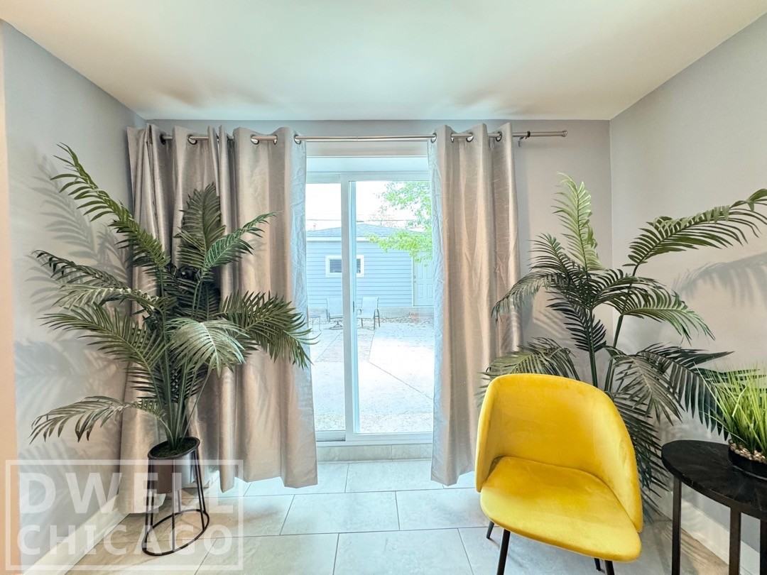 2550 W Thomas St #NA - Photo 7 of 30