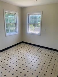 16 Abington Ave #1R - Photo 2 of 9