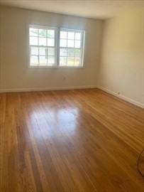 16 Abington Ave #1R - Photo 5 of 9