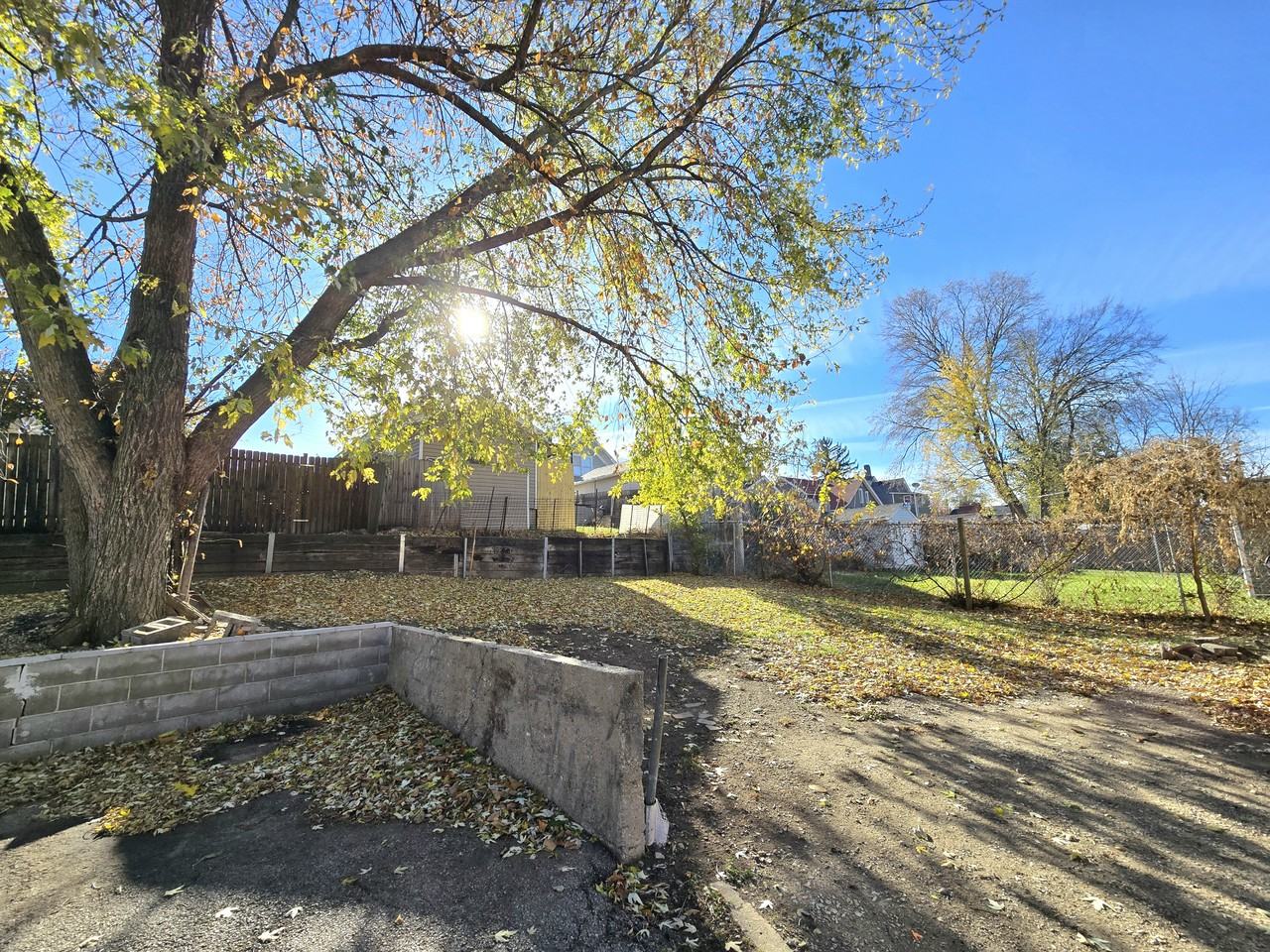 328 Rosewood Avenue #NA - Photo 3 of 19