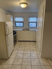 15 Weston Ct #10 - Photo 5 of 6