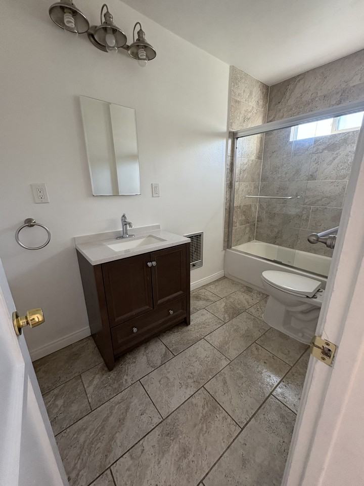 4219 Abner St #4217 - Photo 5 of 6