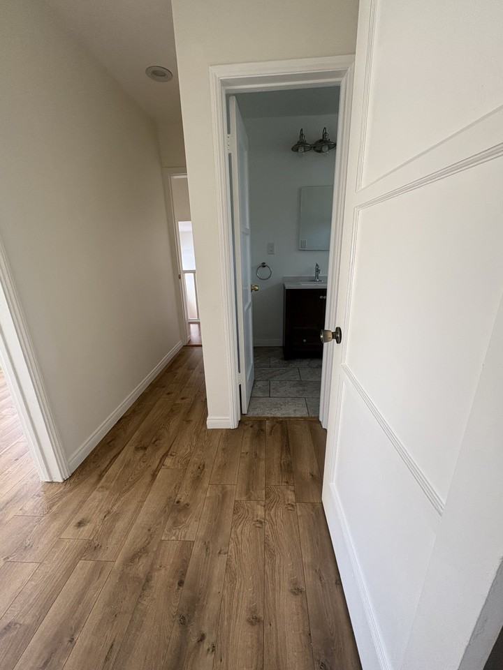 4219 Abner St #4217 - Photo 6 of 6