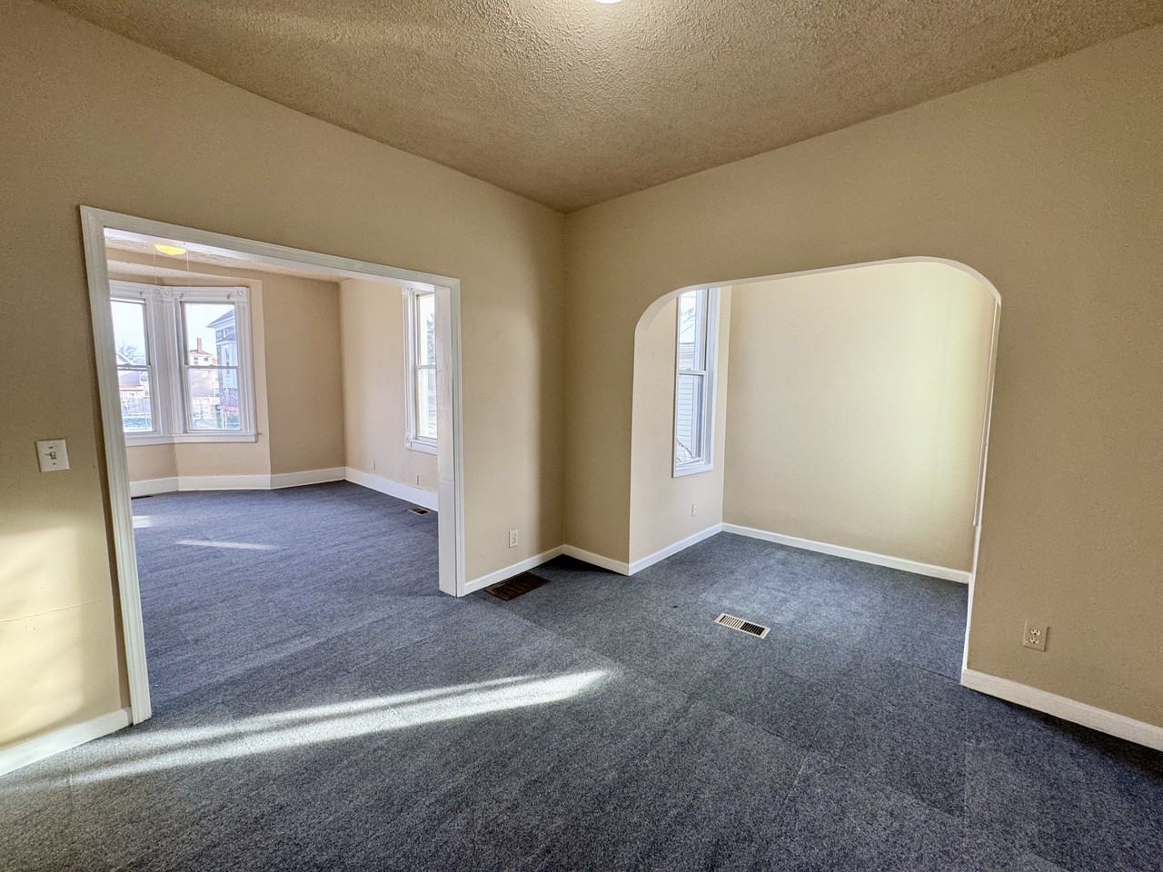 641 Garfield Ave Sw #NA - Photo 2 of 12