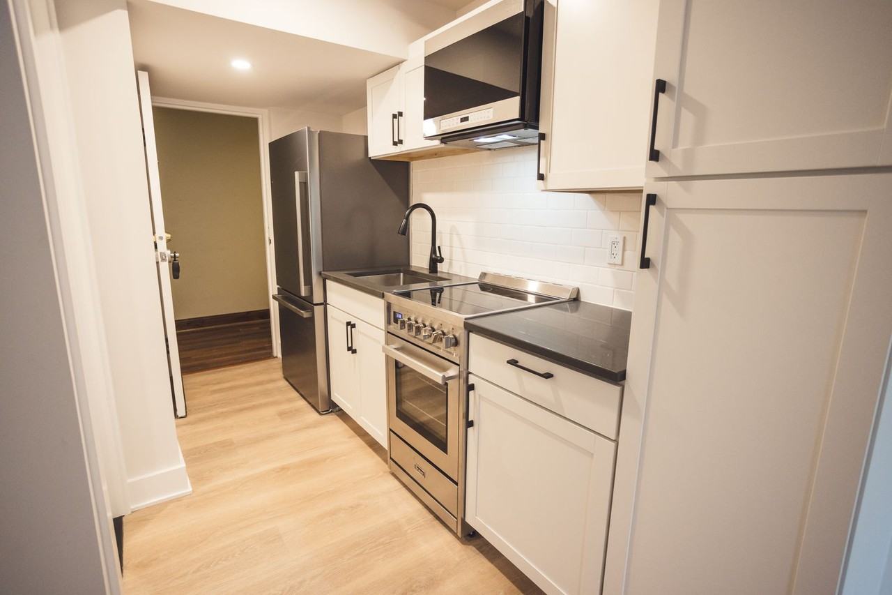 The American Pearl - Photo 2 of 8