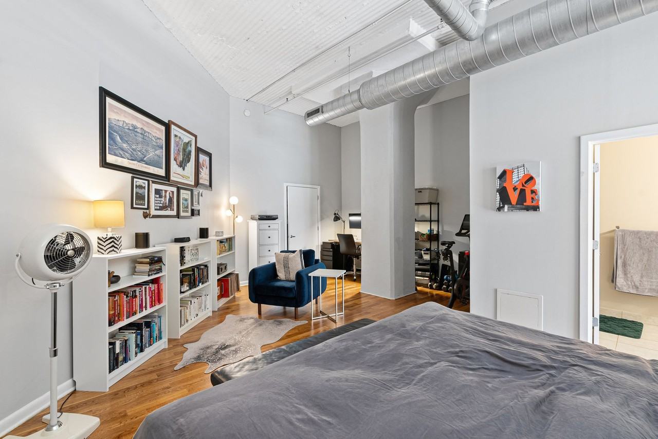 2200 Arch Street #409 - Photo 7 of 11