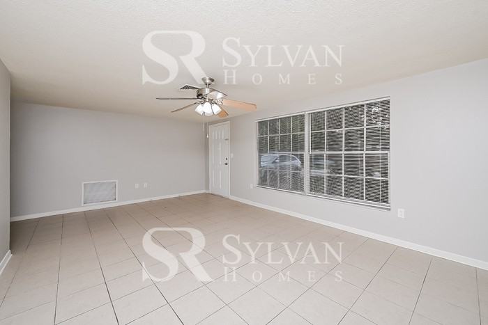 7025 Magnolia Valley Dr - Photo 4 of 15