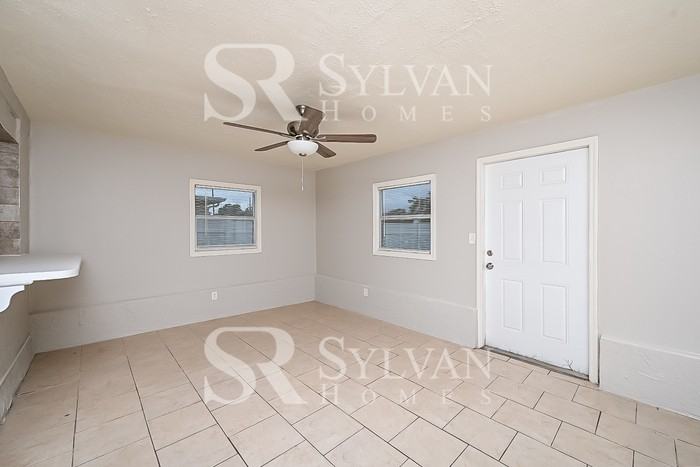 7025 Magnolia Valley Dr - Photo 5 of 15