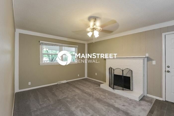 12500 E 54th Ter - Photo 7 of 16