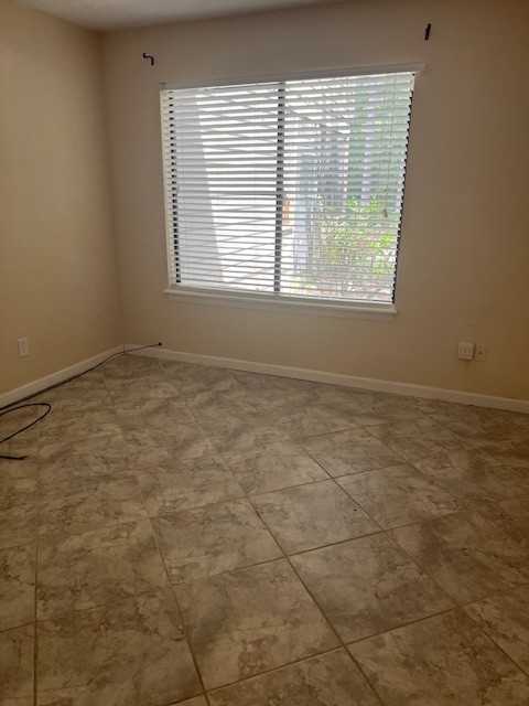 46 Woodwind Ct - Photo 4 of 17