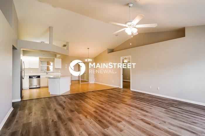 2108 Ne 15th Ln - Photo 3 of 16