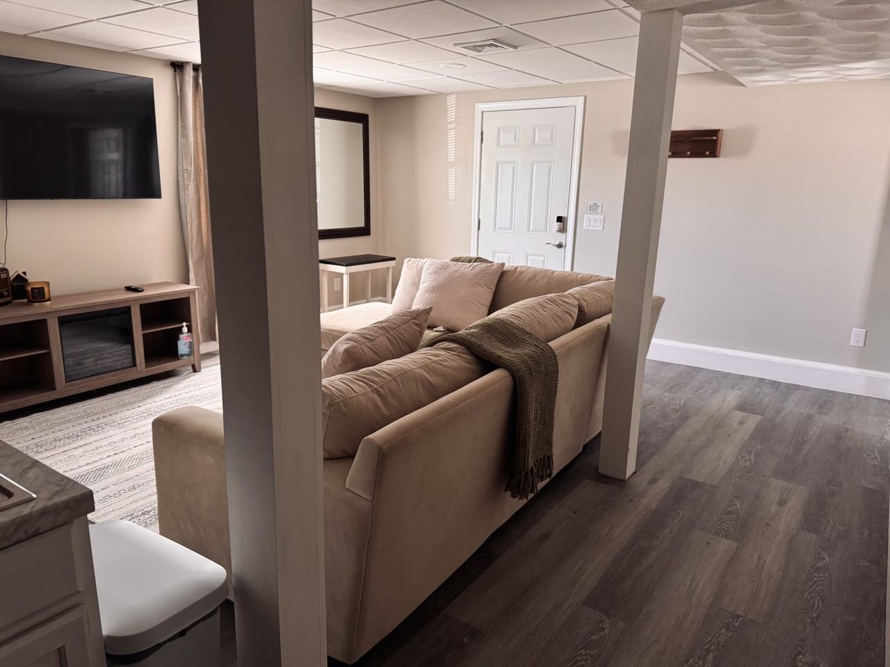 32 Woodrow Ave #REAR - Photo 2 of 7