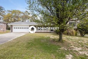 featured image of 680 N Kingsley Dr