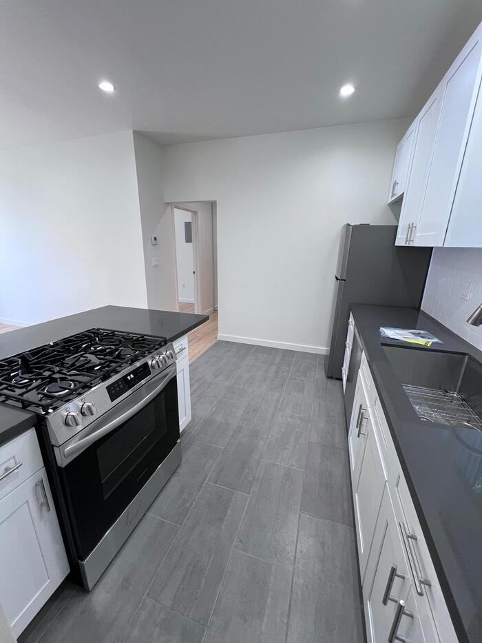 517 North Mariposa Avenue #517HALF - Photo 5 of 15