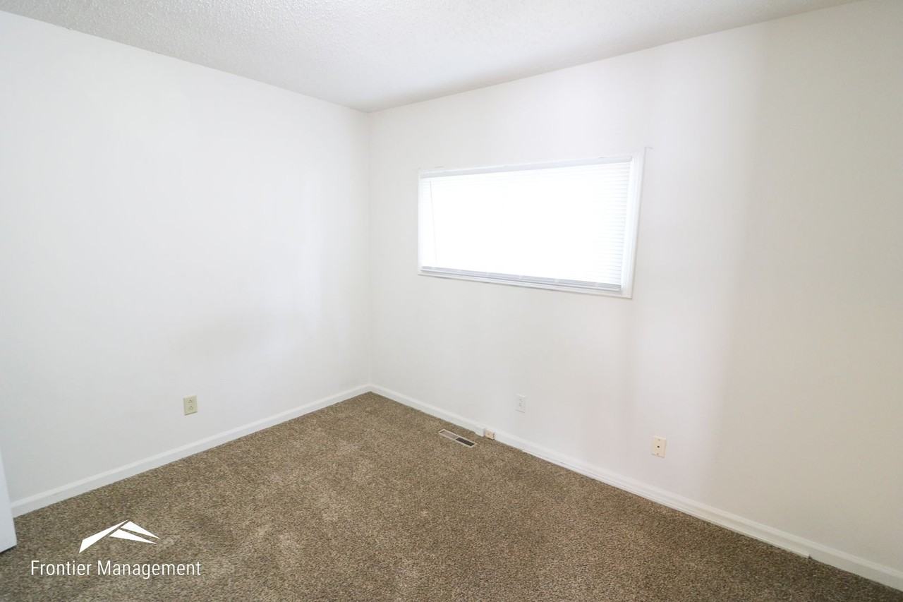 2038 Shirley Lane - Photo 7 of 14