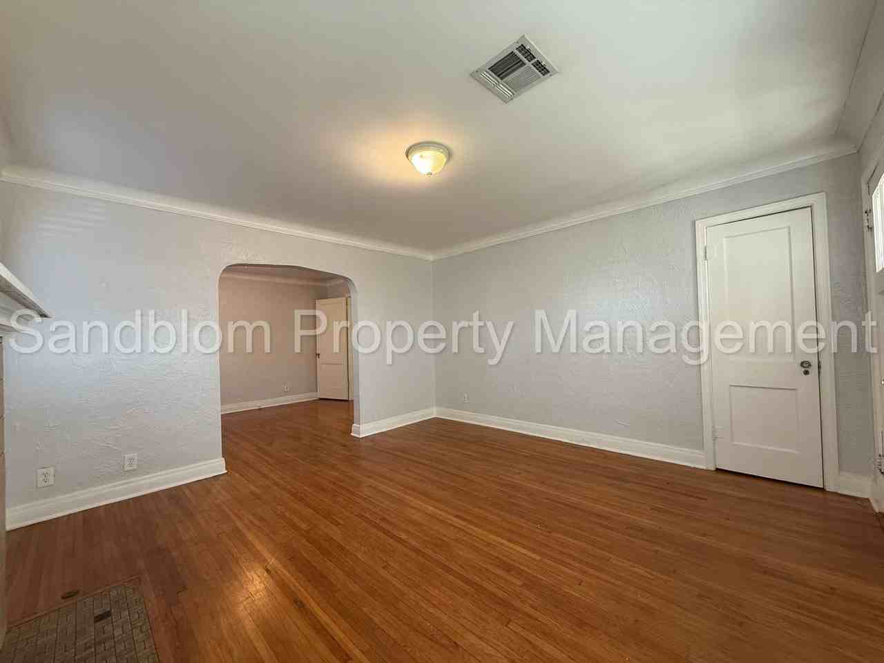 1415 South Jamestown Avenue - Photo 5 of 20