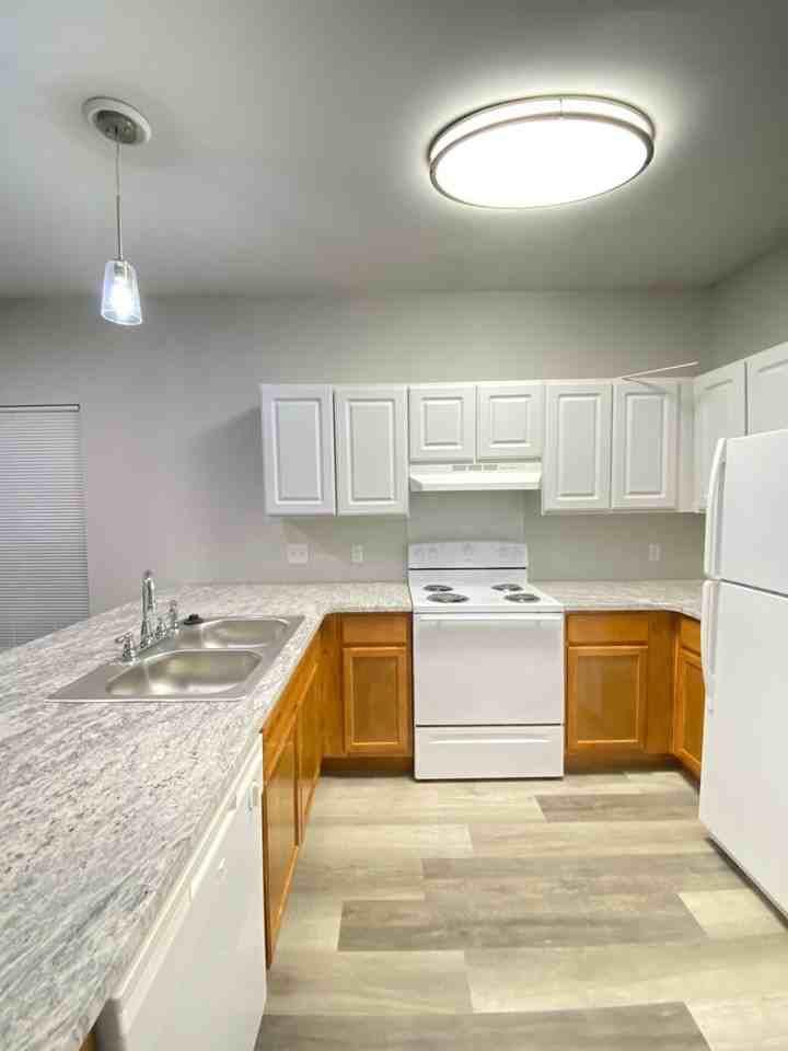 926 Harvard Place - Photo 4 of 8