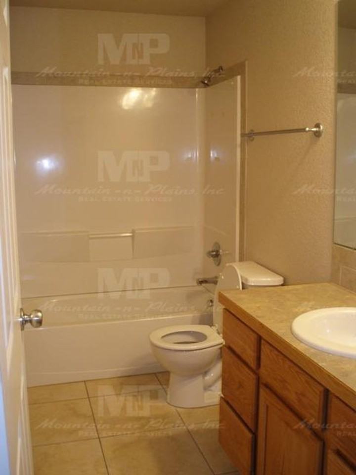 277 South Ursula Avenue - Photo 6 of 10