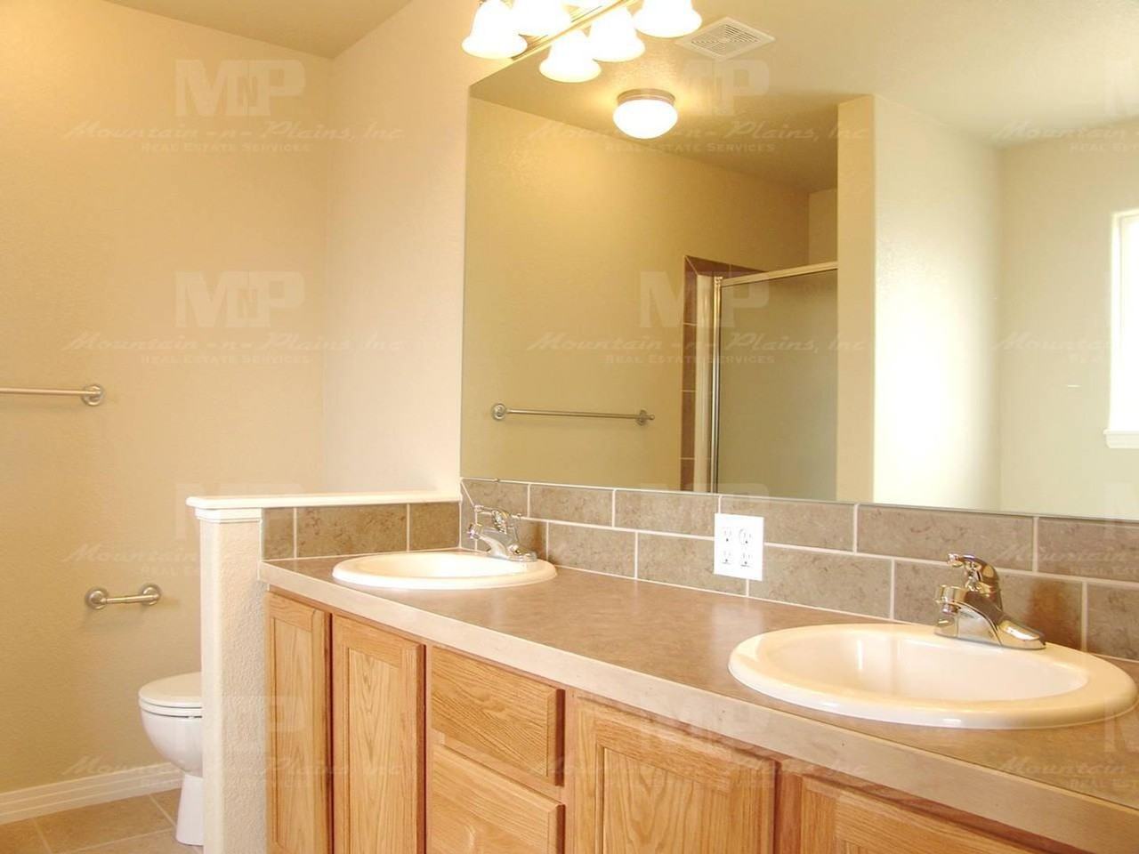 277 South Ursula Avenue - Photo 7 of 10