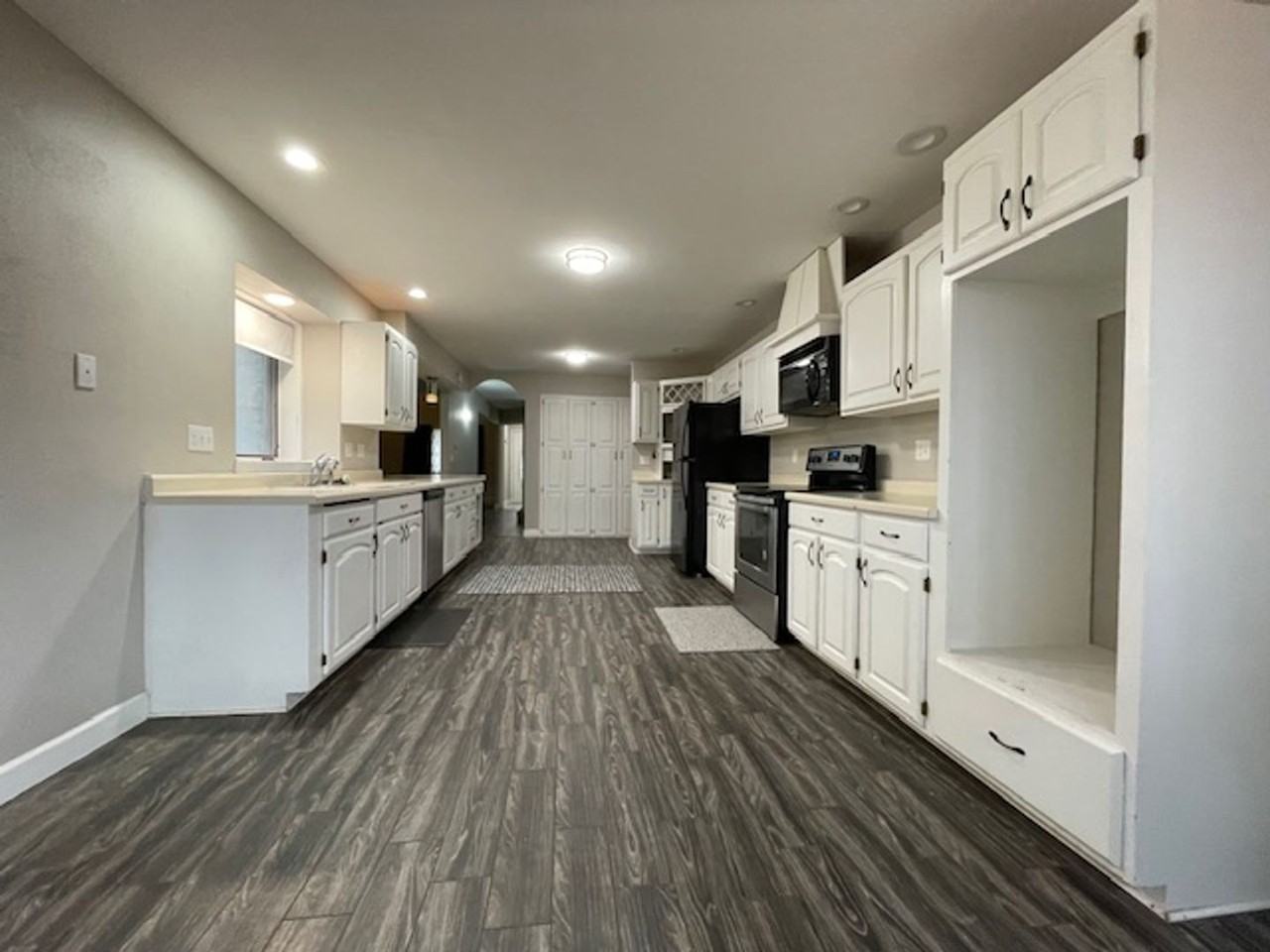 5341 Bees Ln - Photo 2 of 21