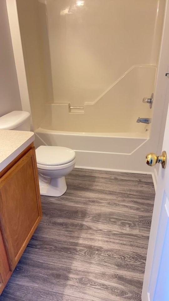 958 Poplar Avenue - Photo 3 of 4