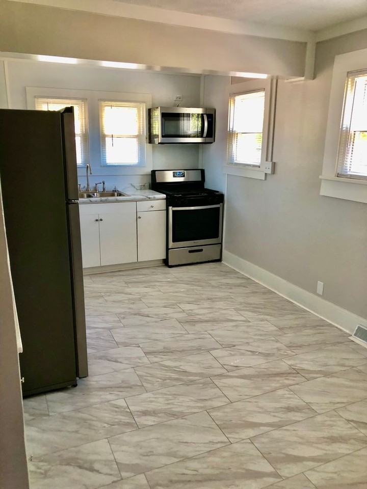 908 Elm Street - Photo 5 of 17