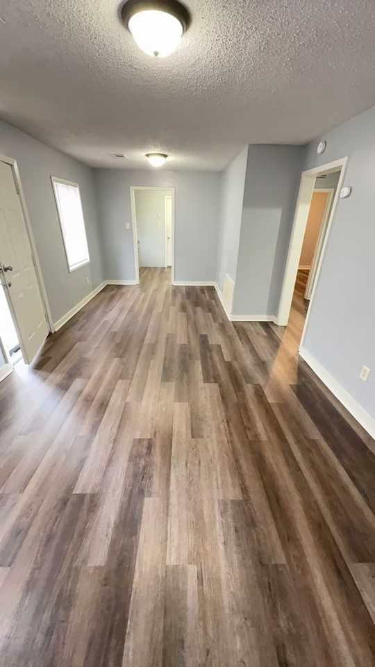 1300 Robin Hood Ln - Photo 3 of 10