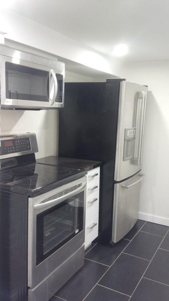 739 Avenue Rd. - Photo 6 of 8