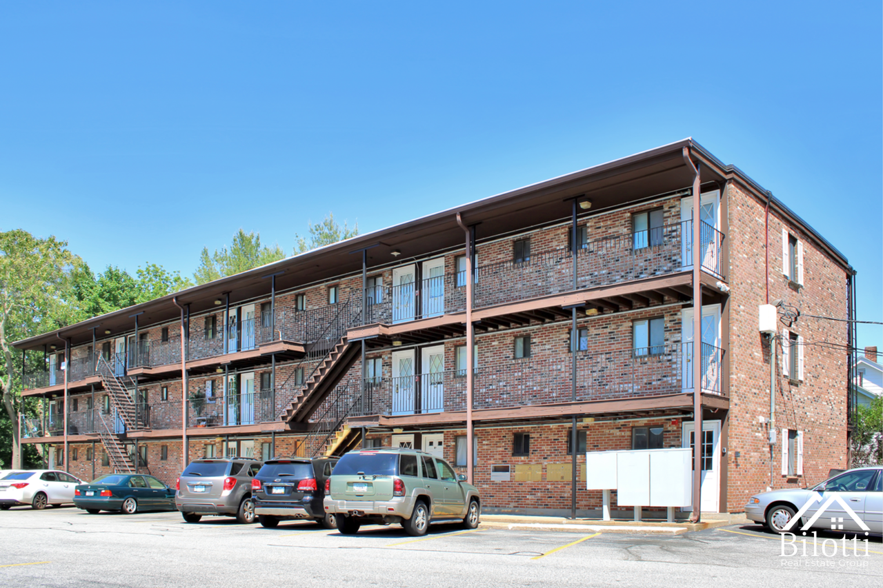 242 Waterman Avenue - Photo 2 of 29