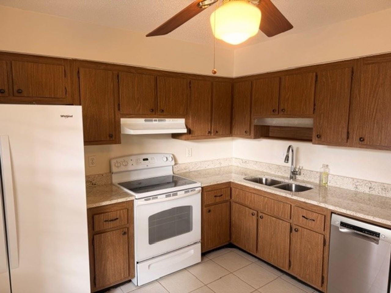 222 South Osprey Avenue #105 - Photo 7 of 11