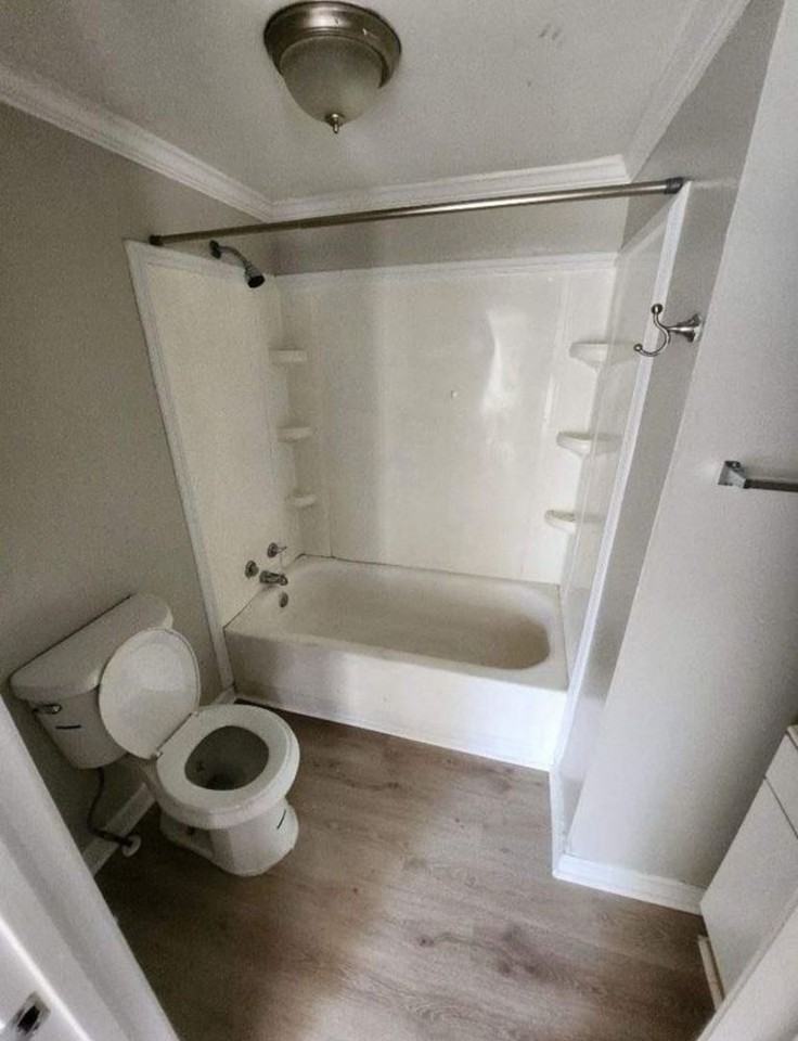 2661 Welland St - Photo 7 of 11